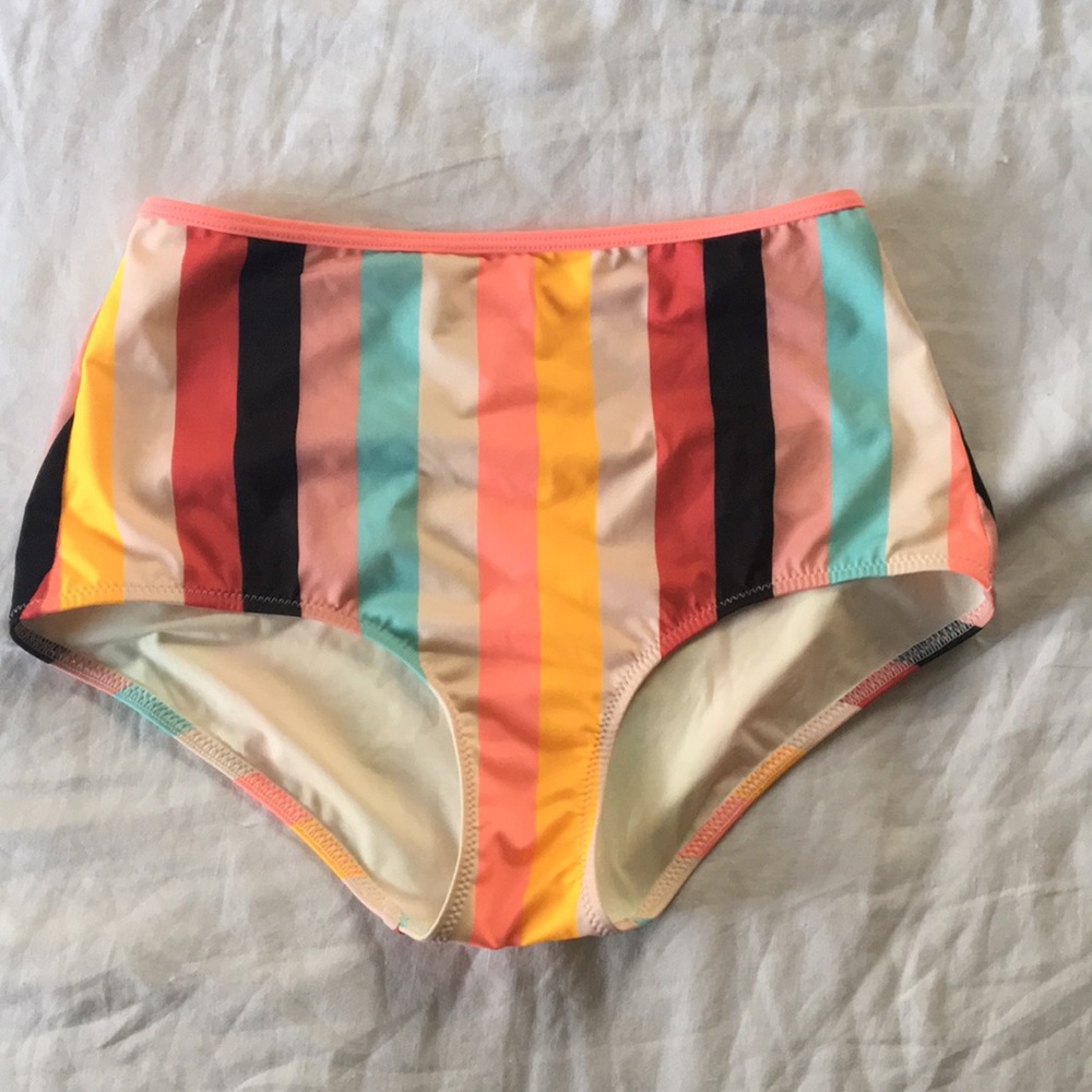 high waisted bikini bottom